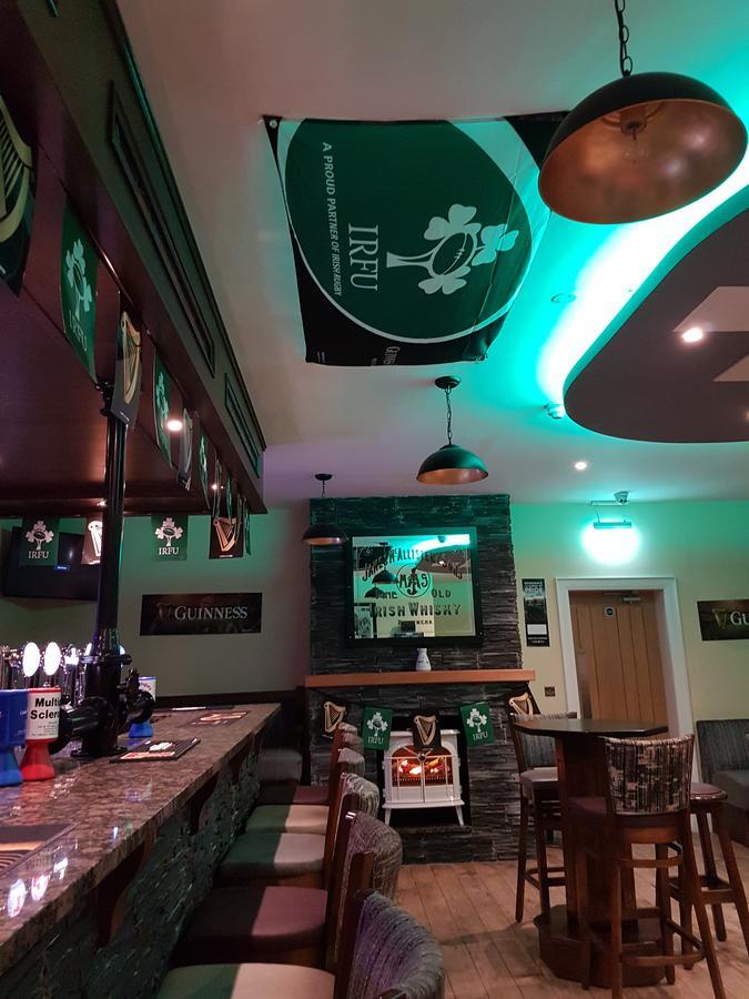 The Armada Inn Балимъни Екстериор снимка